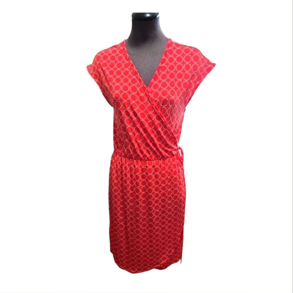 EC BANANA REUBLIC CORAL WRAP DRESS SZ. M